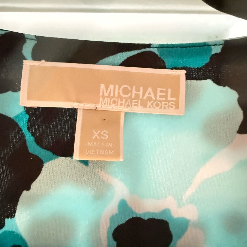 Micheal Kors Floral V-Neck Dress in Blue and Black - Picture 3 of 4